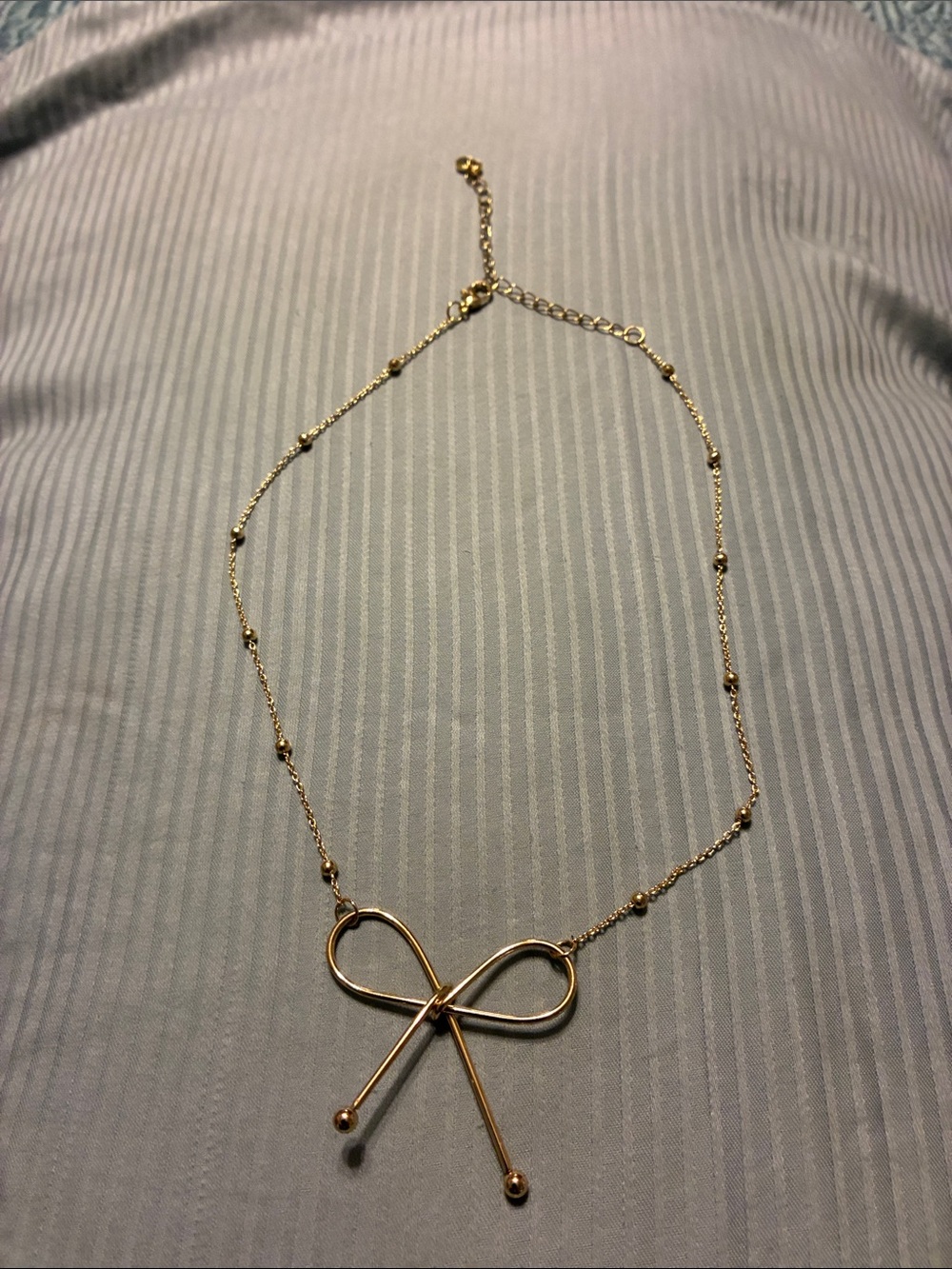 NWOT Delicate Gold Bow Pendant Necklace - Women Jewelry